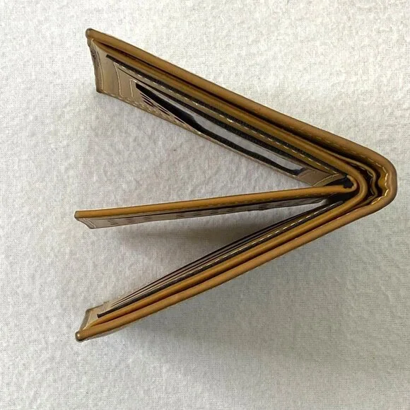 Attack on Titan Wallet - AOT Anime Brown Bifold - Wings of Freedom Survey Corp - Picture 3 of 6